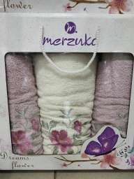 Комплект Рушників з вишивкою Merzuka Dream Flower, рожевого кольору.