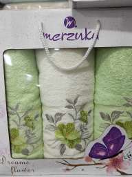 Рушники трійка у коробці Merzuka Deram flower  салатово молочні.
