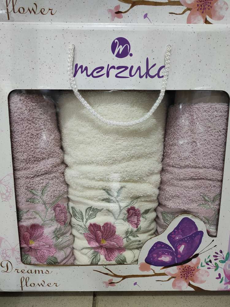 Комплект Рушників з вишивкою Merzuka Dream Flower, рожевого кольору.